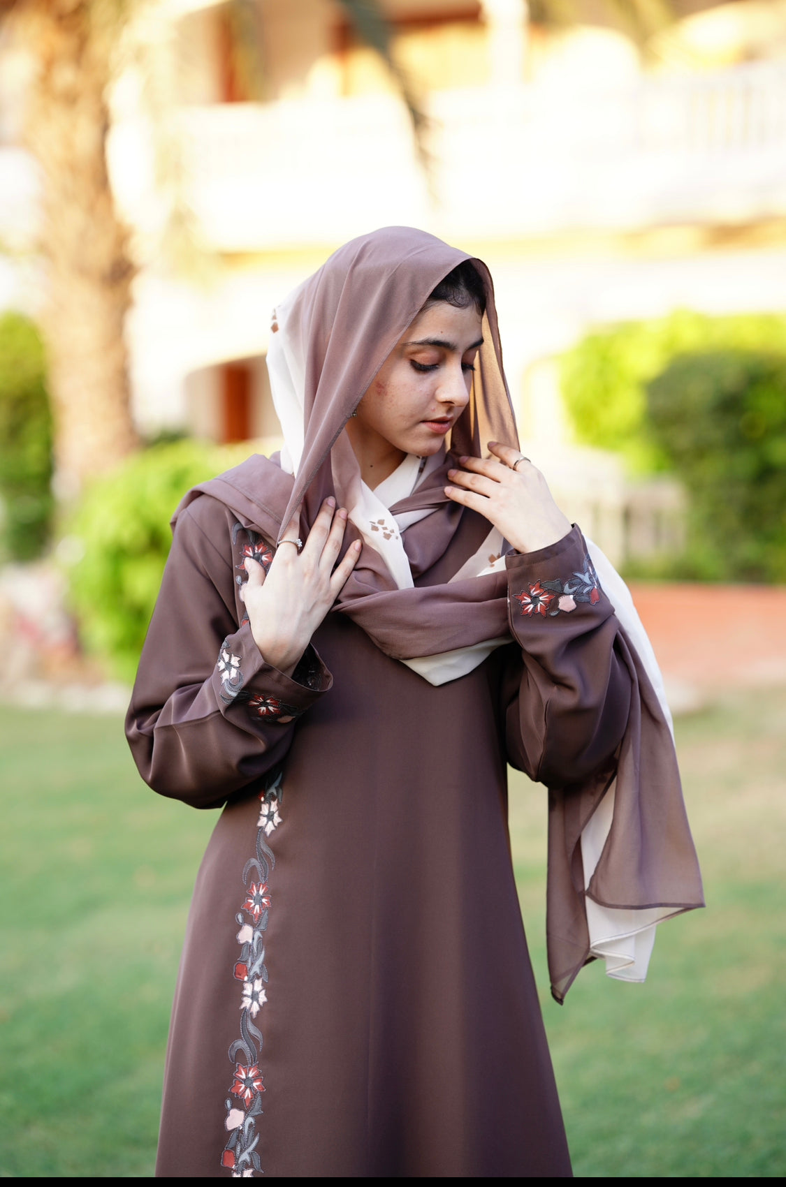 Brown hand painted abaya